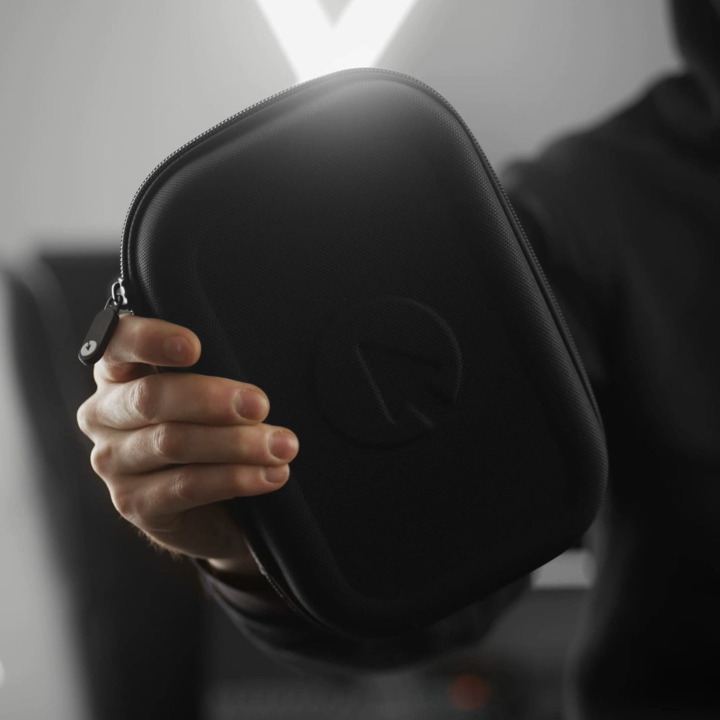 Swiftpoint Z2 & Travel Case Bundle